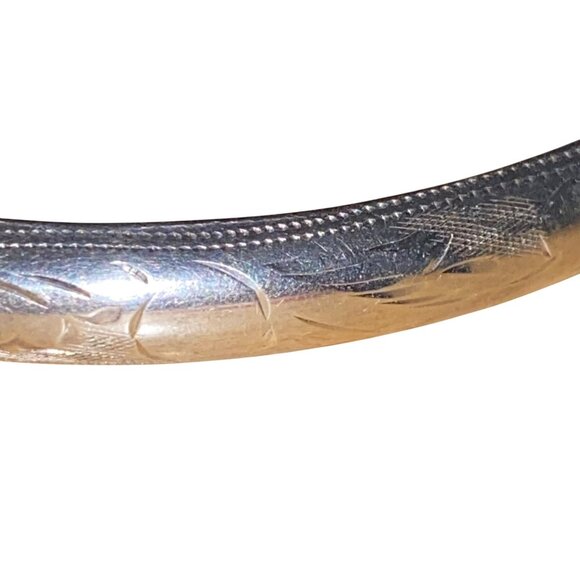 Vintage 925 Sterling Silver Engraved Bangle Bracelet With Safety Chain - Picture 7 of 10